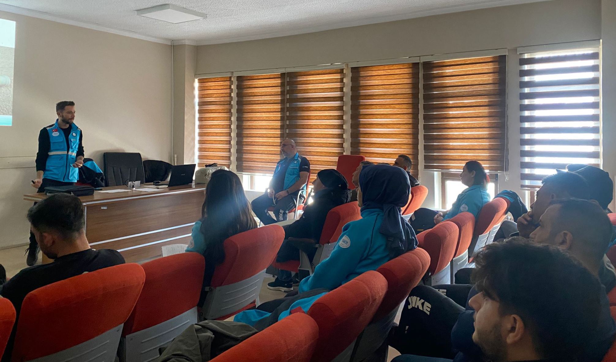 Afyonkarahi̇sar’da Umke Eki̇pleri̇ne Eği̇ti̇m Veri̇ldi̇2