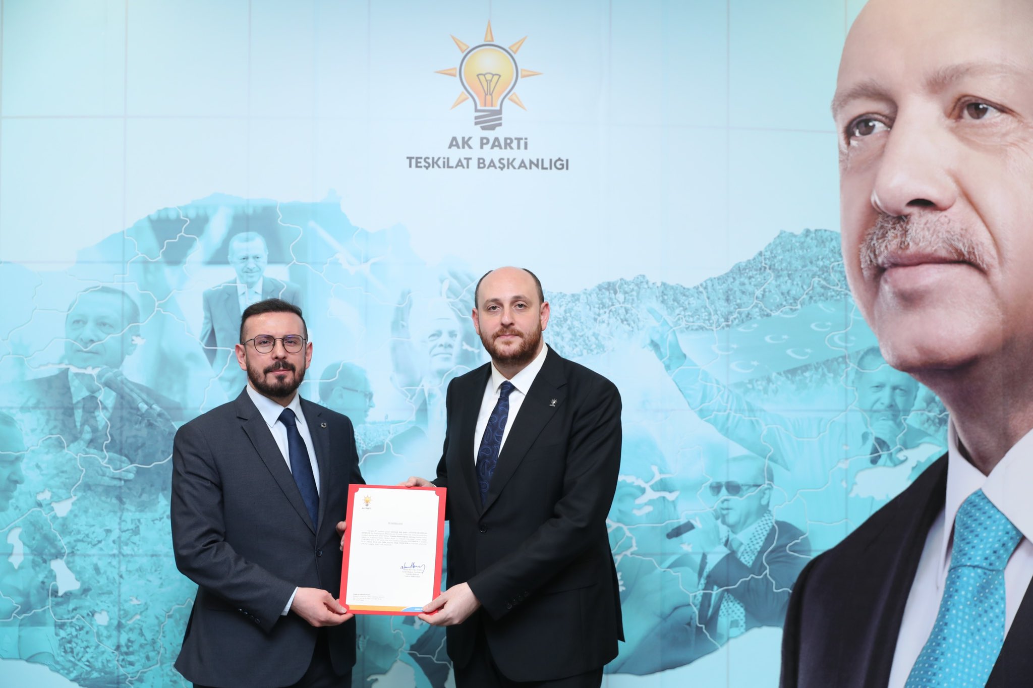 Ak Parti̇ Afyon Teşki̇latindan Yeni̇ İlçe Başkanlarina Hayirli Olsun Mesaji (1)