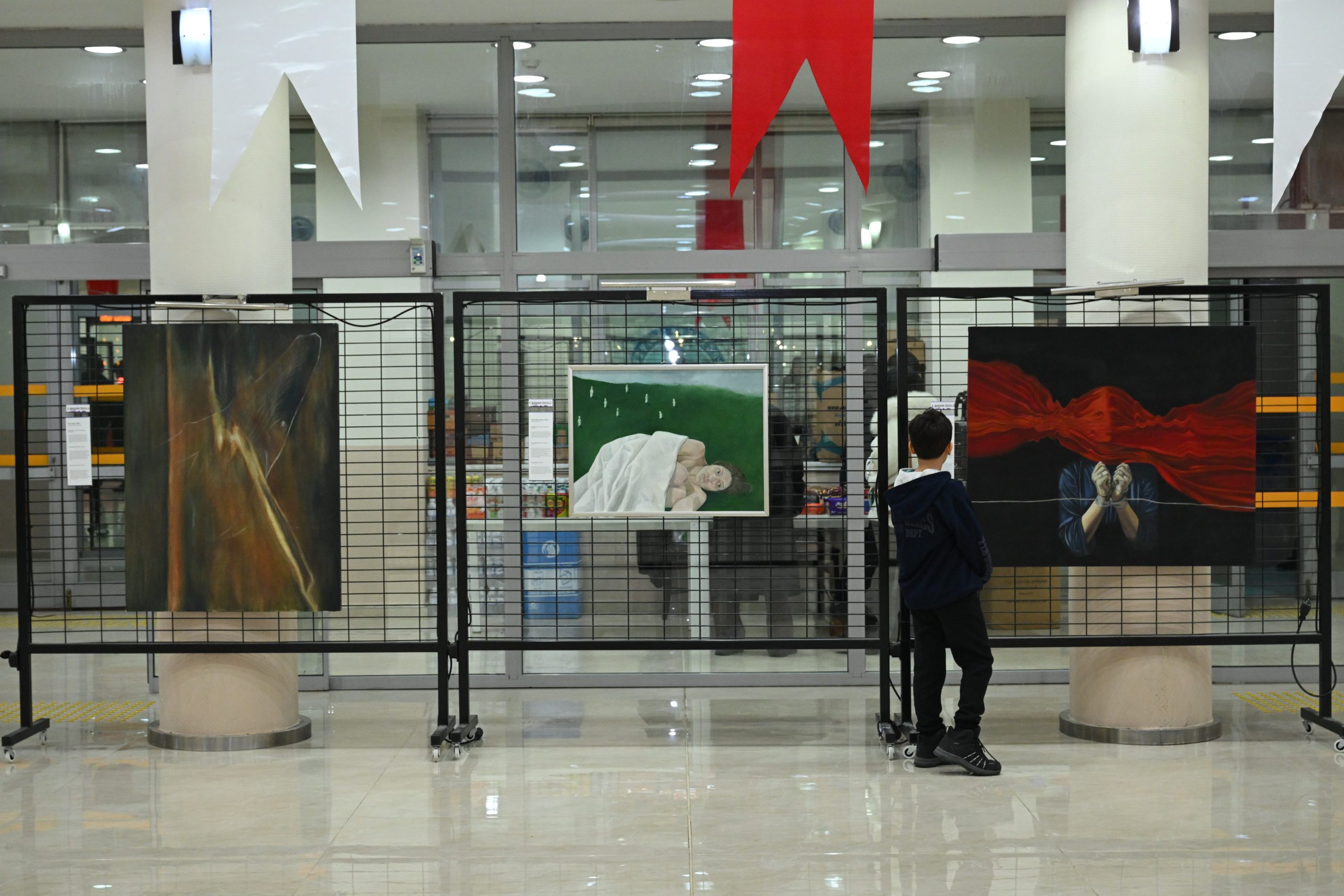 Akü’de Sanatin Zi̇rvesi̇ “4. Hayal Melodi̇leri̇ Sanat Projesi̇” (13)