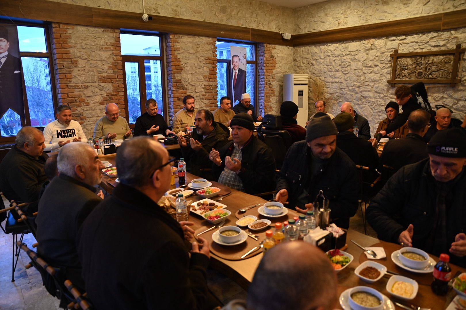 Başkan Koyuncu’dan Anlamli İftar Programi (3)