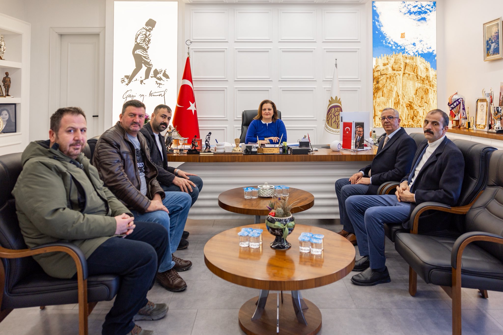 H A U Ahr R Xg A A P Eqf