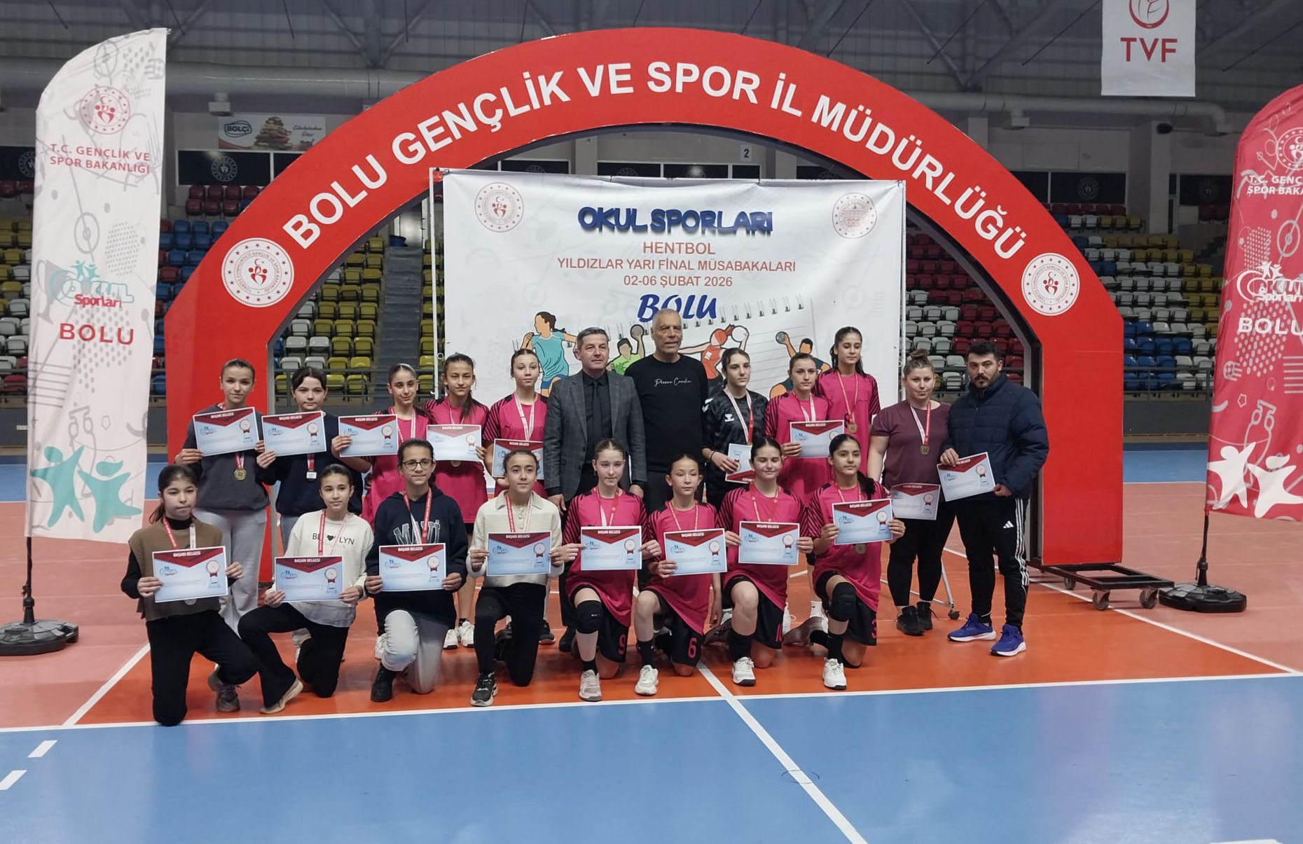 Namağlup Yükseli̇ş Işiklar Şeker Ortaokulu Türki̇ye Fi̇nalleri̇ne Gi̇di̇yor (2)