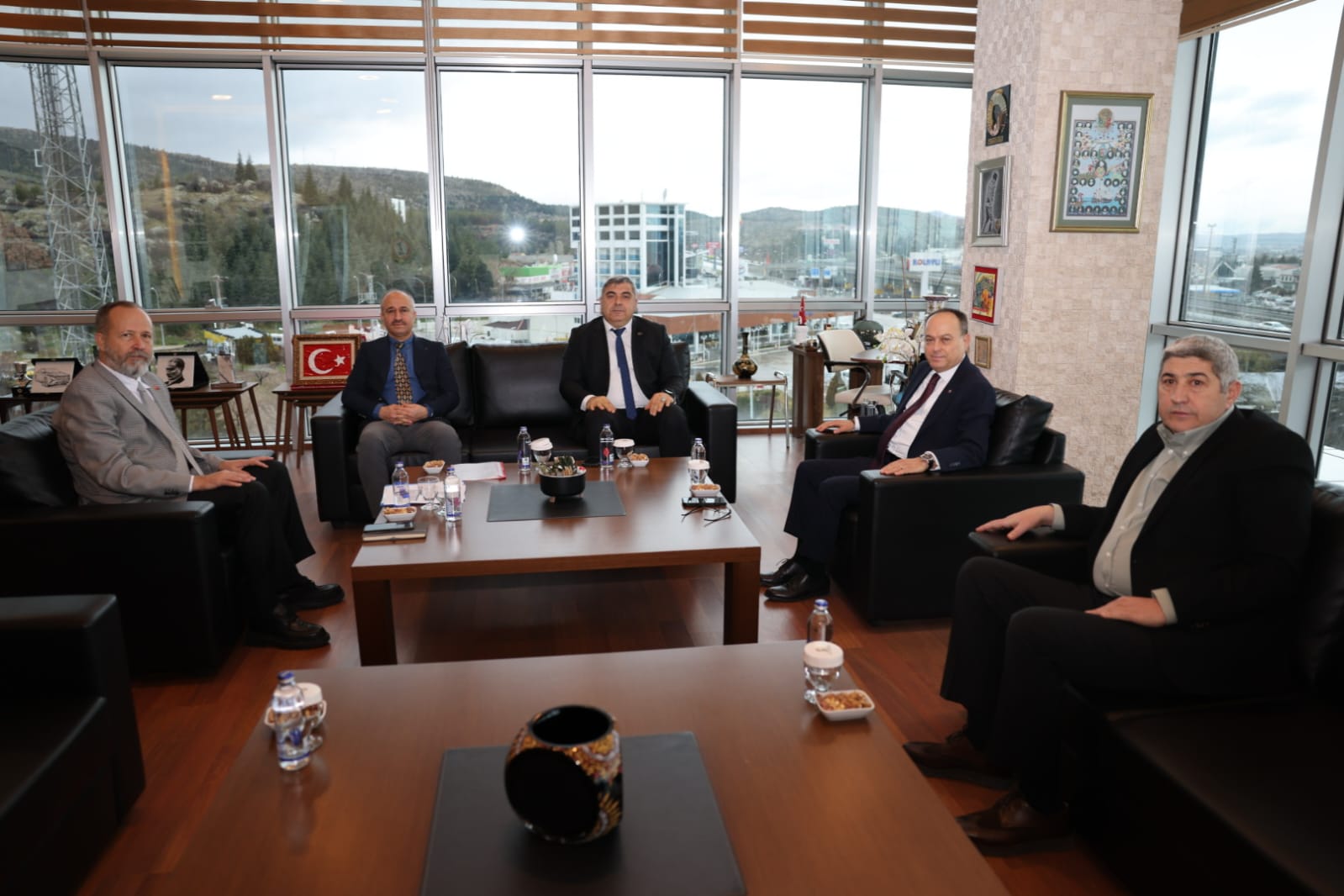 Sanayi̇–Eği̇ti̇m İş Bi̇rli̇ği̇ Masada 2025–2026 Dönemi̇ Değerlendi̇ri̇ldi̇