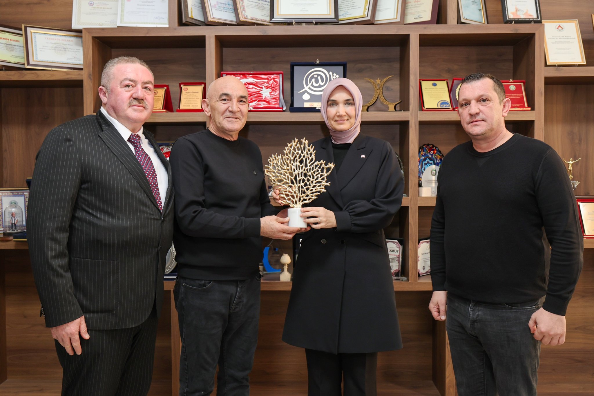 Vali̇ Yi̇ği̇tbaşi’dan Kurumlara Veda Turu (13)