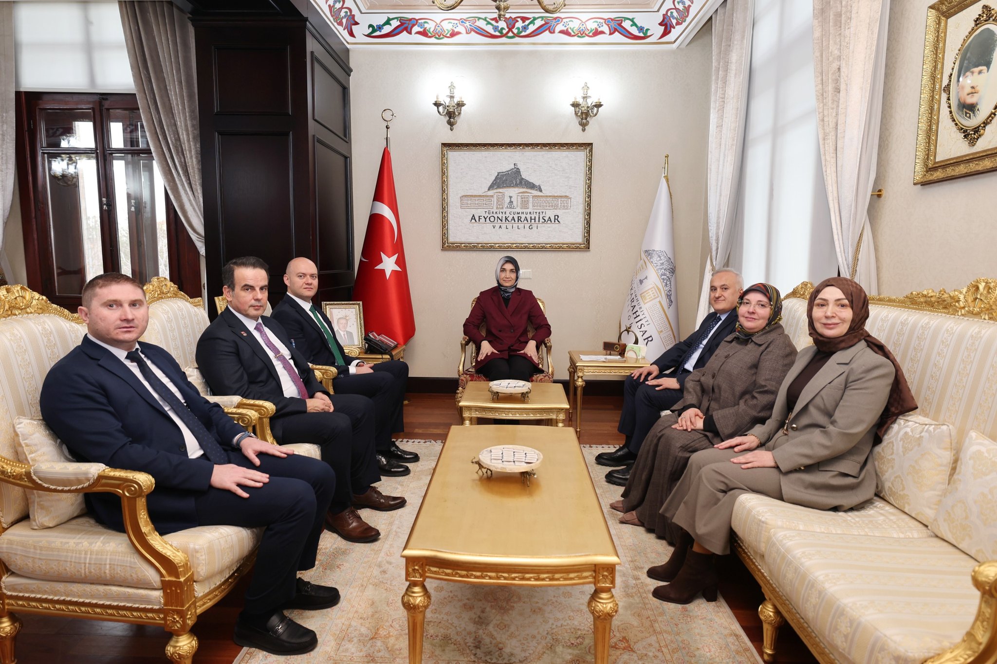 Vali̇ Yi̇ği̇tbaşi’dan Si̇vi̇l Toplum Çalişmalarina Yakin Taki̇p