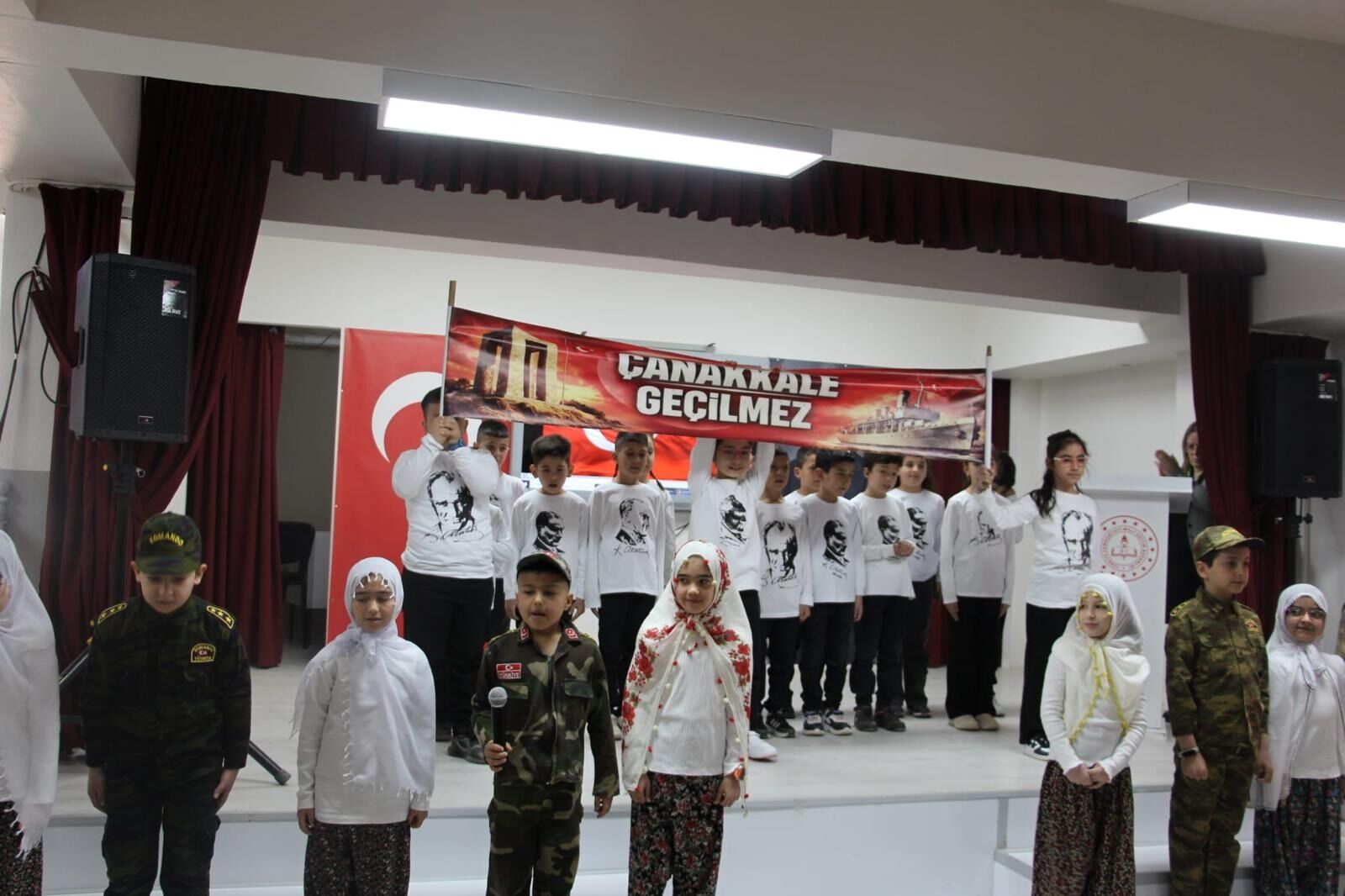 652295932 122162819678652601 8579323962457692133 N