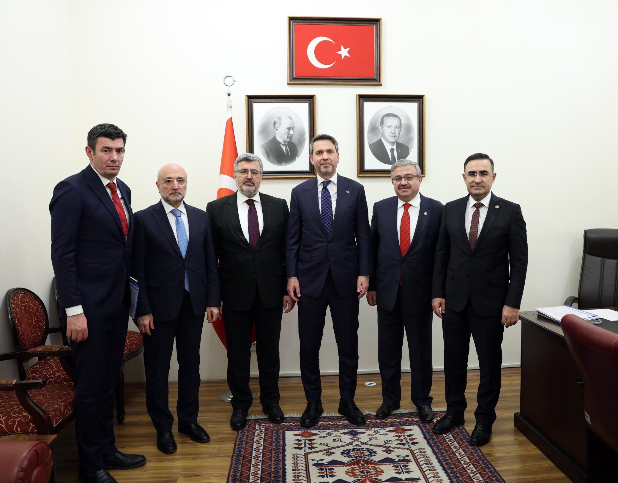 Afyonkarahi̇sar Heyeti̇ Bakan Bayraktar’i Neden Zi̇yaret Etti̇