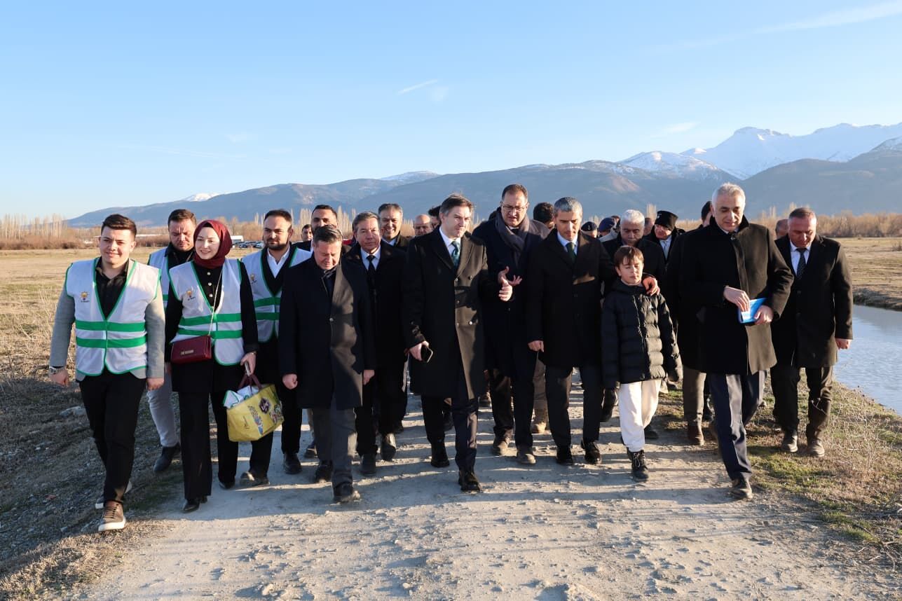 Bakan Yardimcisi Bağci, Vali̇ Aktaş İle Eber Gölü’nde İnceleme Yapti (4)