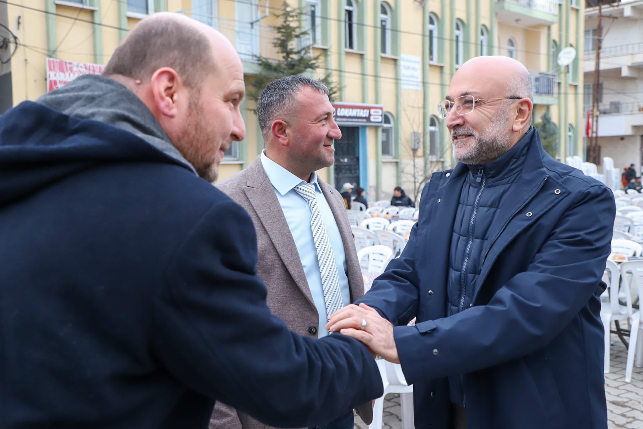 Başkan Şahi̇n Karaağaç Köyü’nde Vatandaşlarla İftar Sofrasinda Buluştu (8)