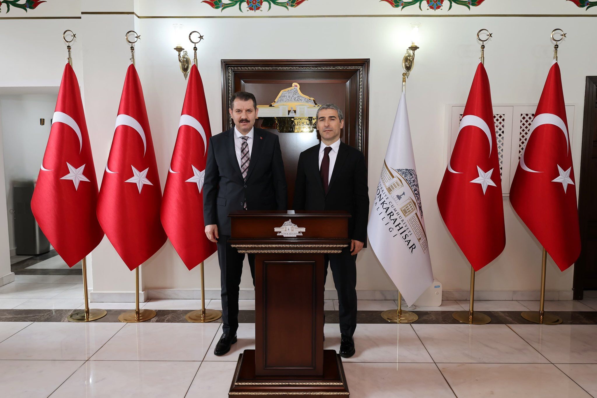 H E K6Ctta I A A V12 Z