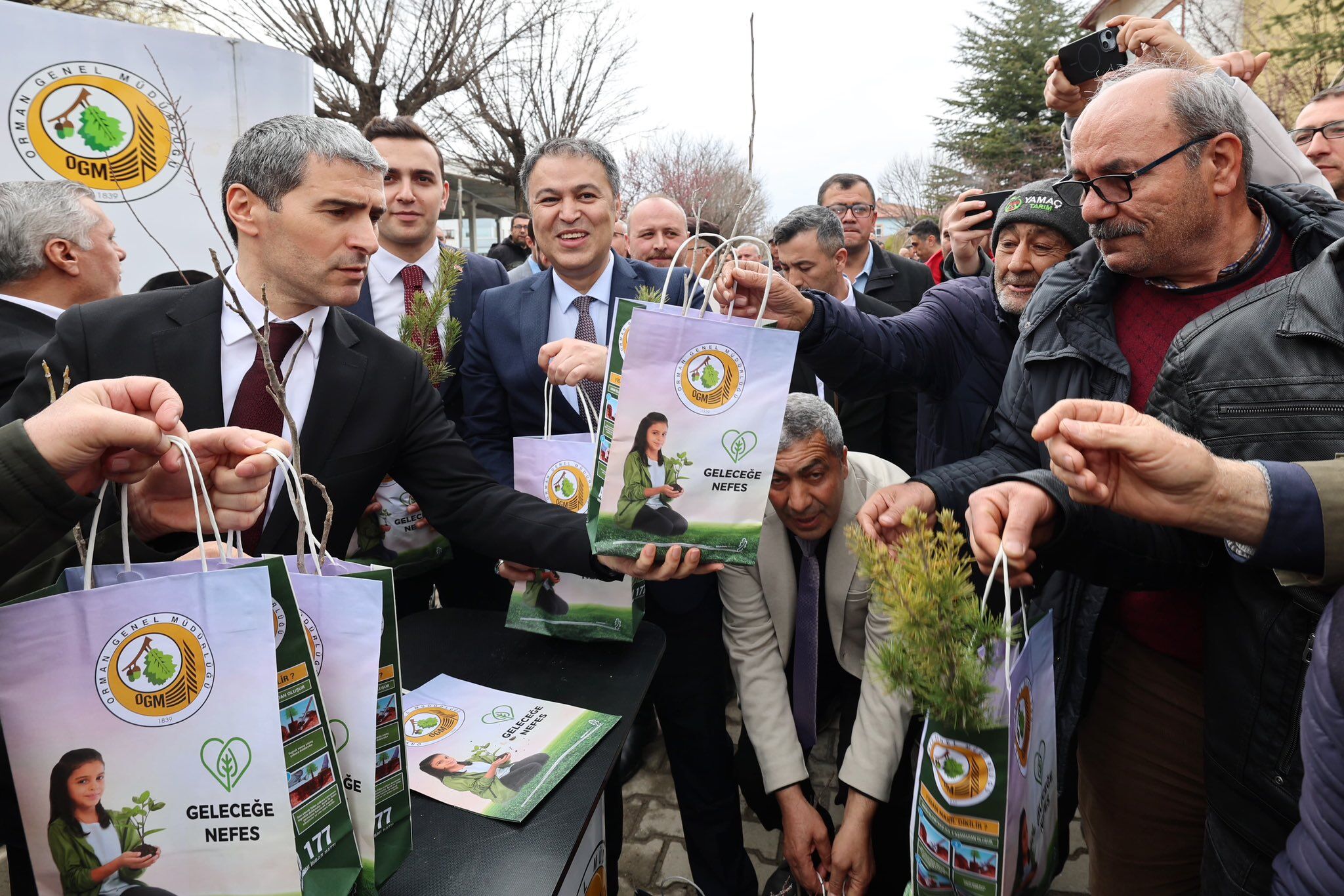 H E L Xn Eka I A Mqwxw