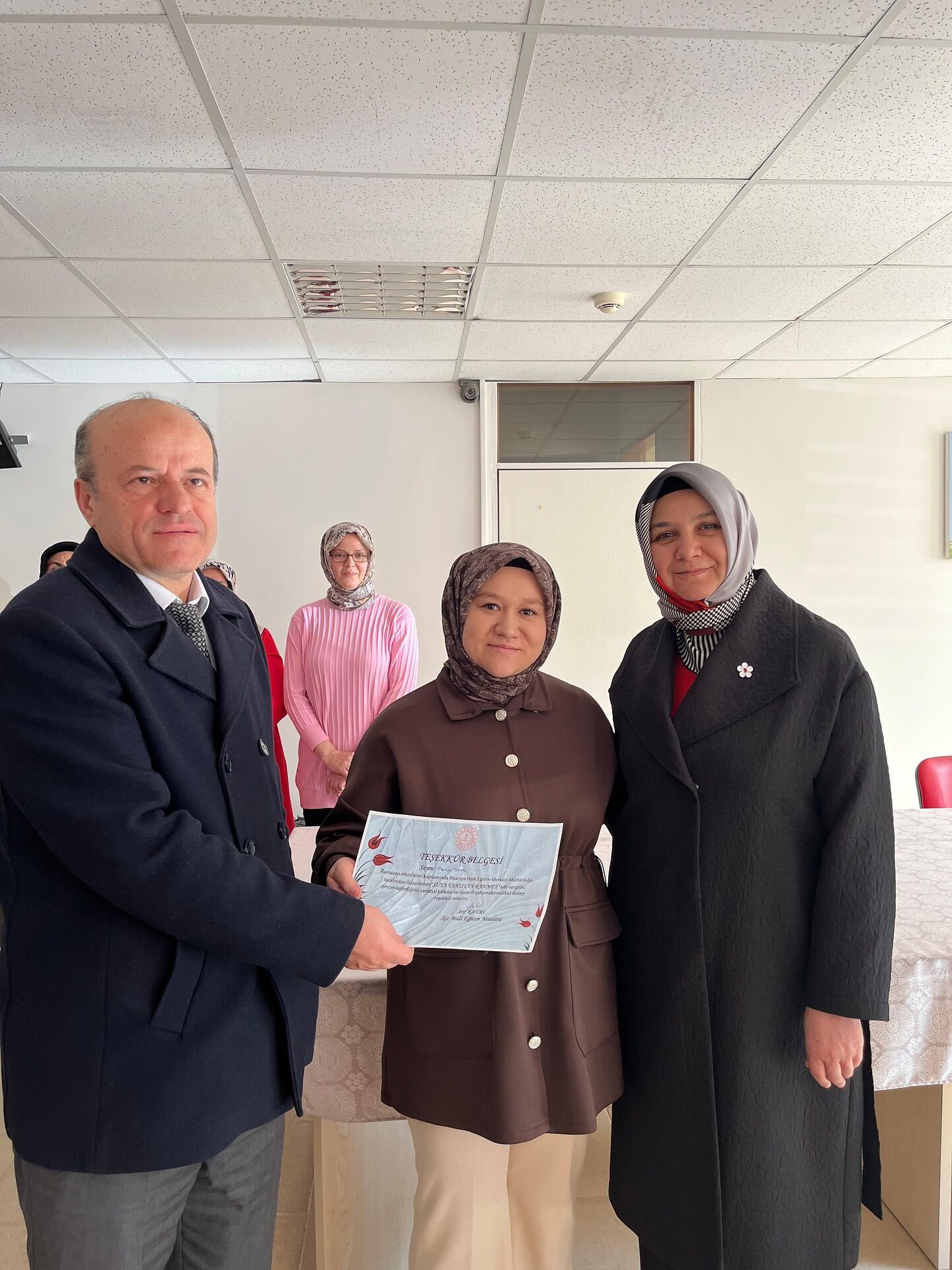 İhsani̇ye’de “Suya Yansiyan Rahmet” Sergi̇si̇ Büyük İlgi̇ Gördü (1)