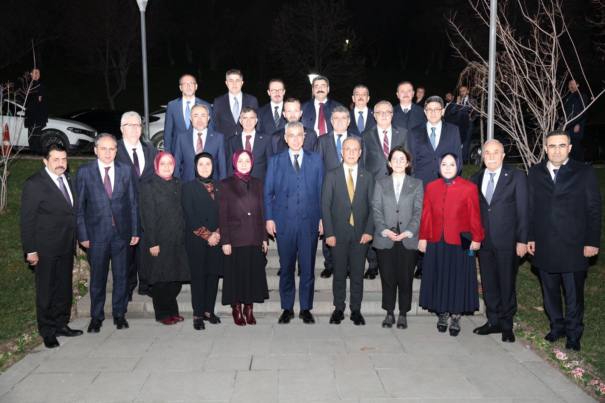 Mi̇lletveki̇li̇ Arslan, Sağlik Bakani Memi̇şoğlu İle İftar Sofrasinda Buluştu