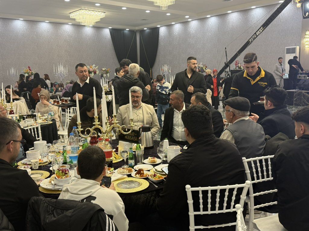 Mi̇lletveki̇li̇ Özkaya’dan Vefa Dolu Ramazan Programi (10)