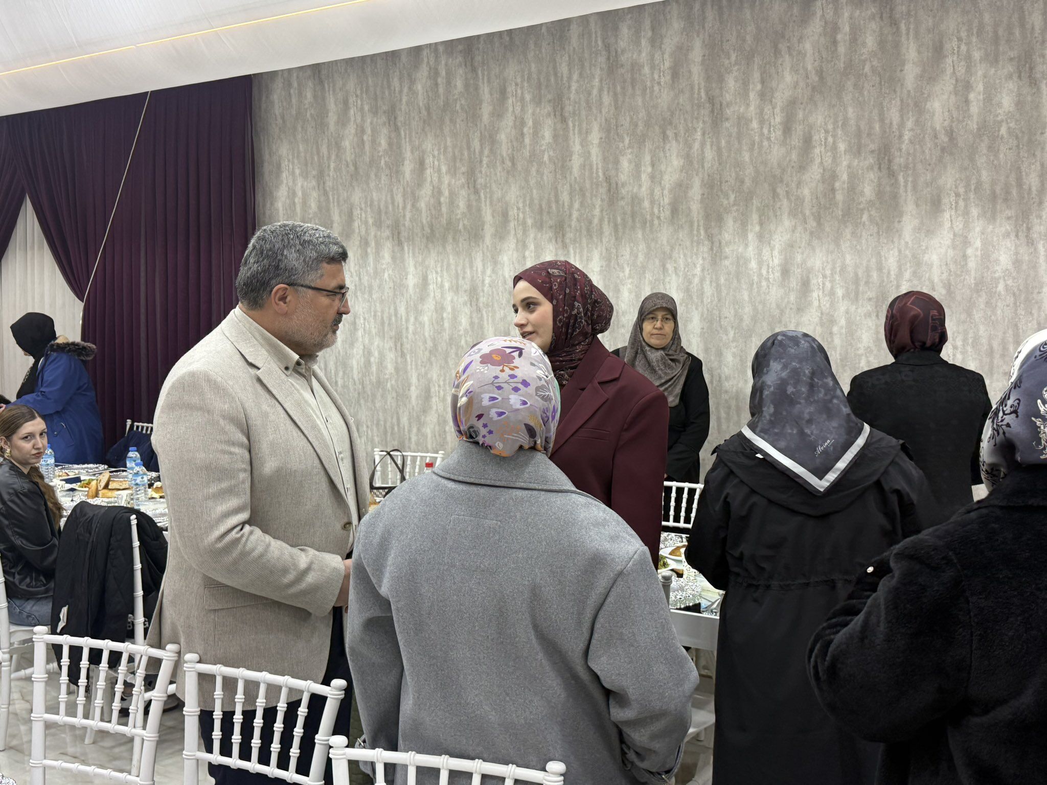 Mi̇lletveki̇li̇ Özkaya’dan Vefa Dolu Ramazan Programi (8)