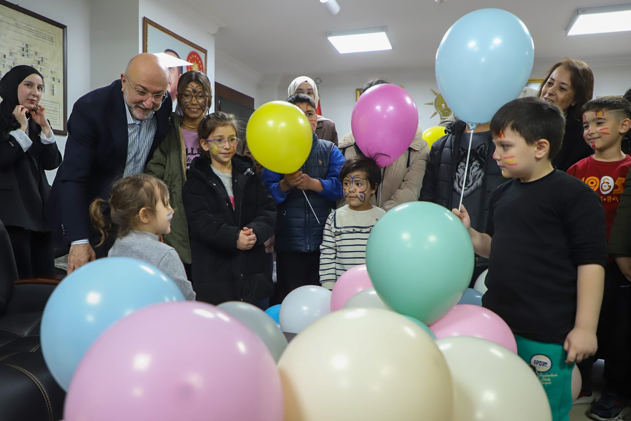 Mi̇ni̇klerden Başkan Şahi̇n’e Bayram Sürpri̇zi̇ (5)