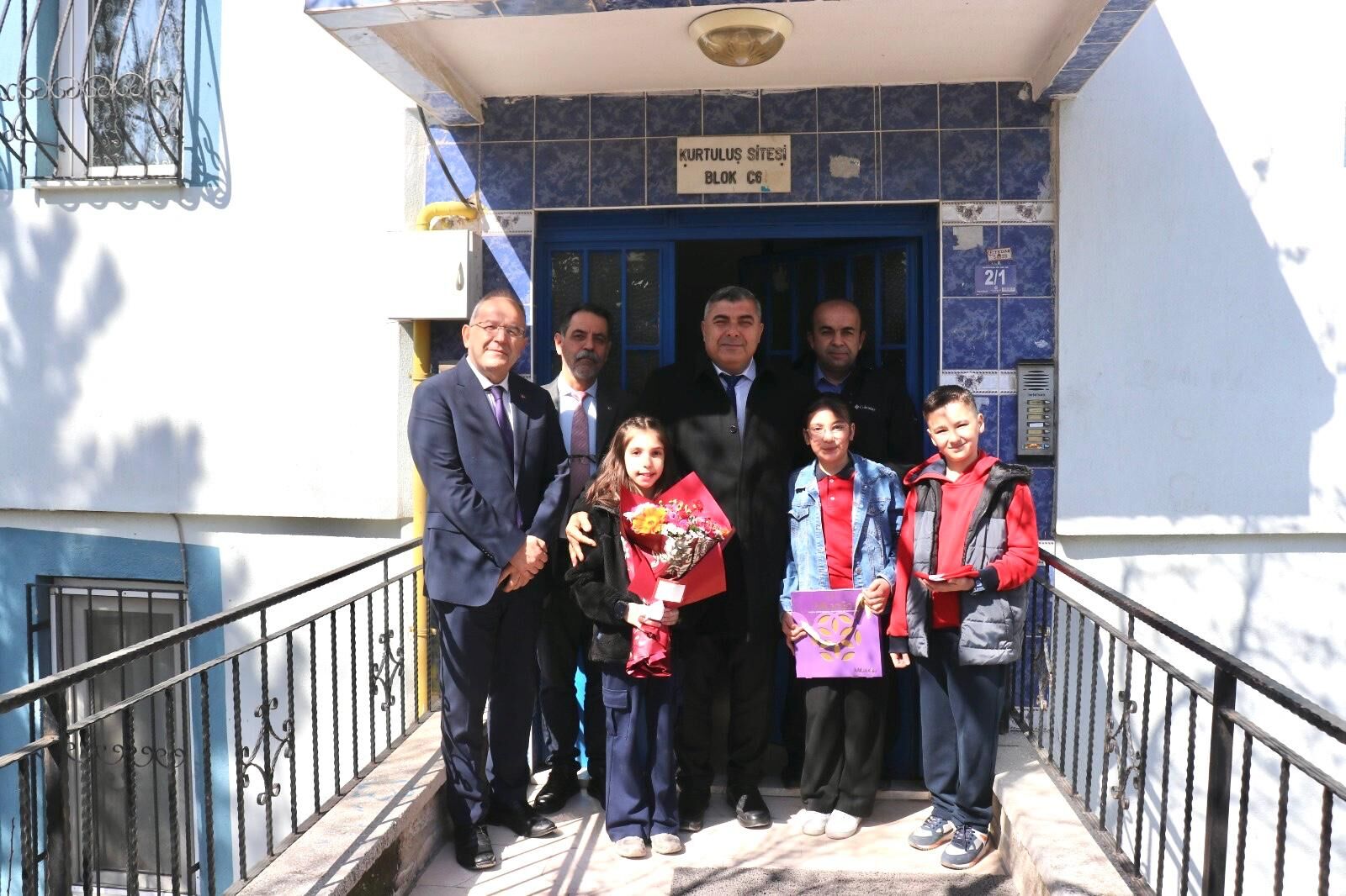 Ramazan’da Vefa Buluşmasi Şehi̇t Ai̇leleri̇ Ve Emekli̇ Öğretmenler Zi̇yaret Edi̇ldi̇ (2)