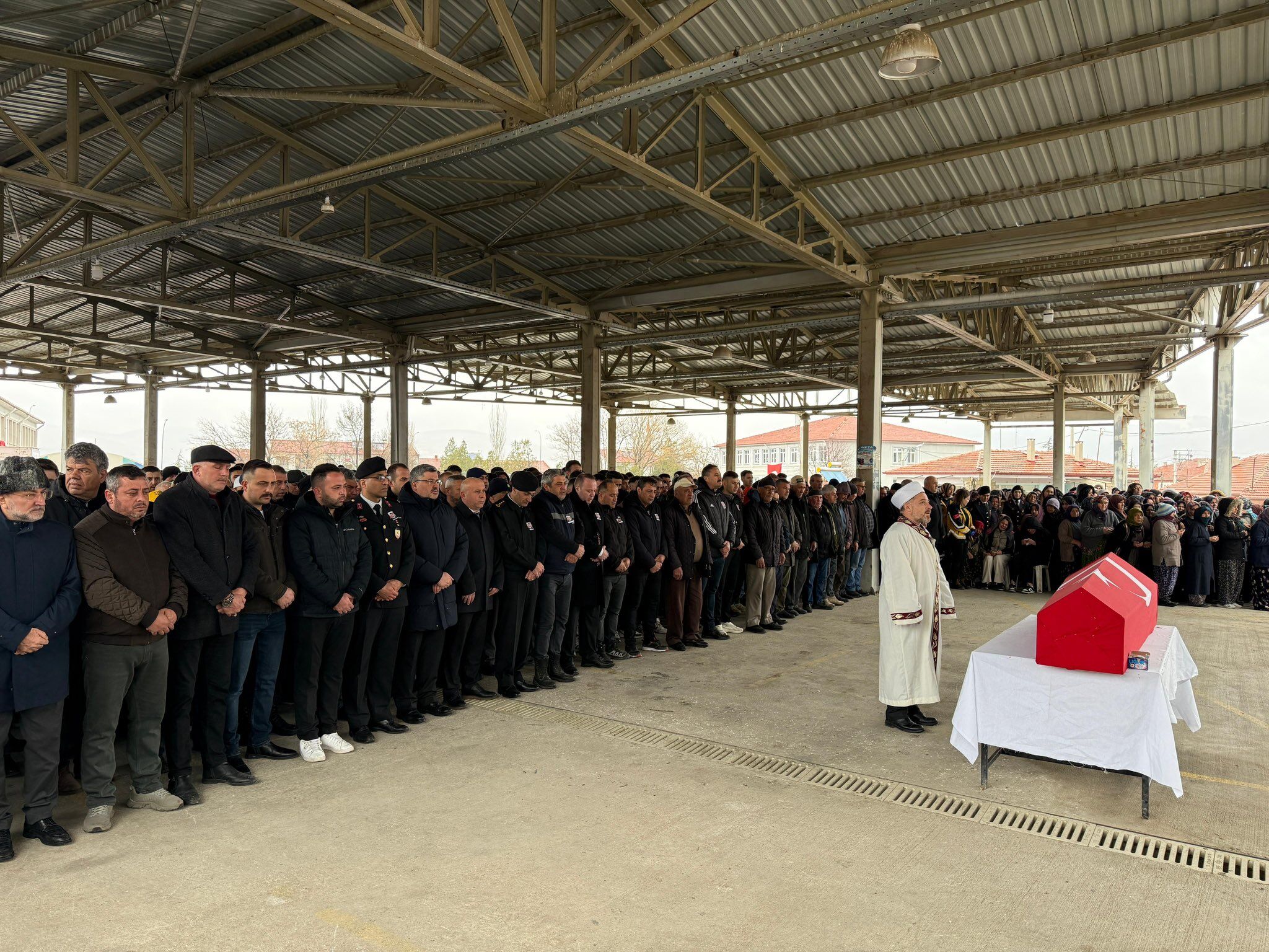 Uzman Jandarma Mehmet Yildiz Son Yolculuğuna Uğurlandi (3)