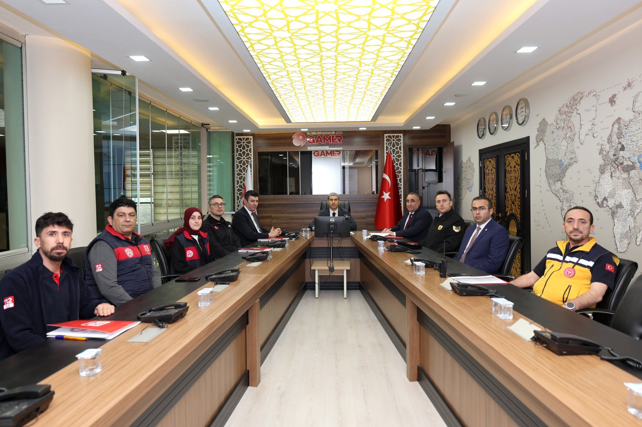 Vali̇ Aktaş 112 Aci̇l Çağri Merkezi̇nde İncelemelerde Bulundu (2)