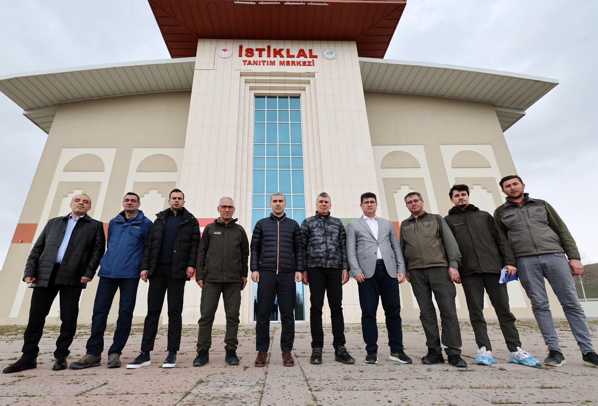 Vali̇ Aktaş, İsti̇klal Tanitim Merkezi̇’nde İncelemelerde Bulundu (3)