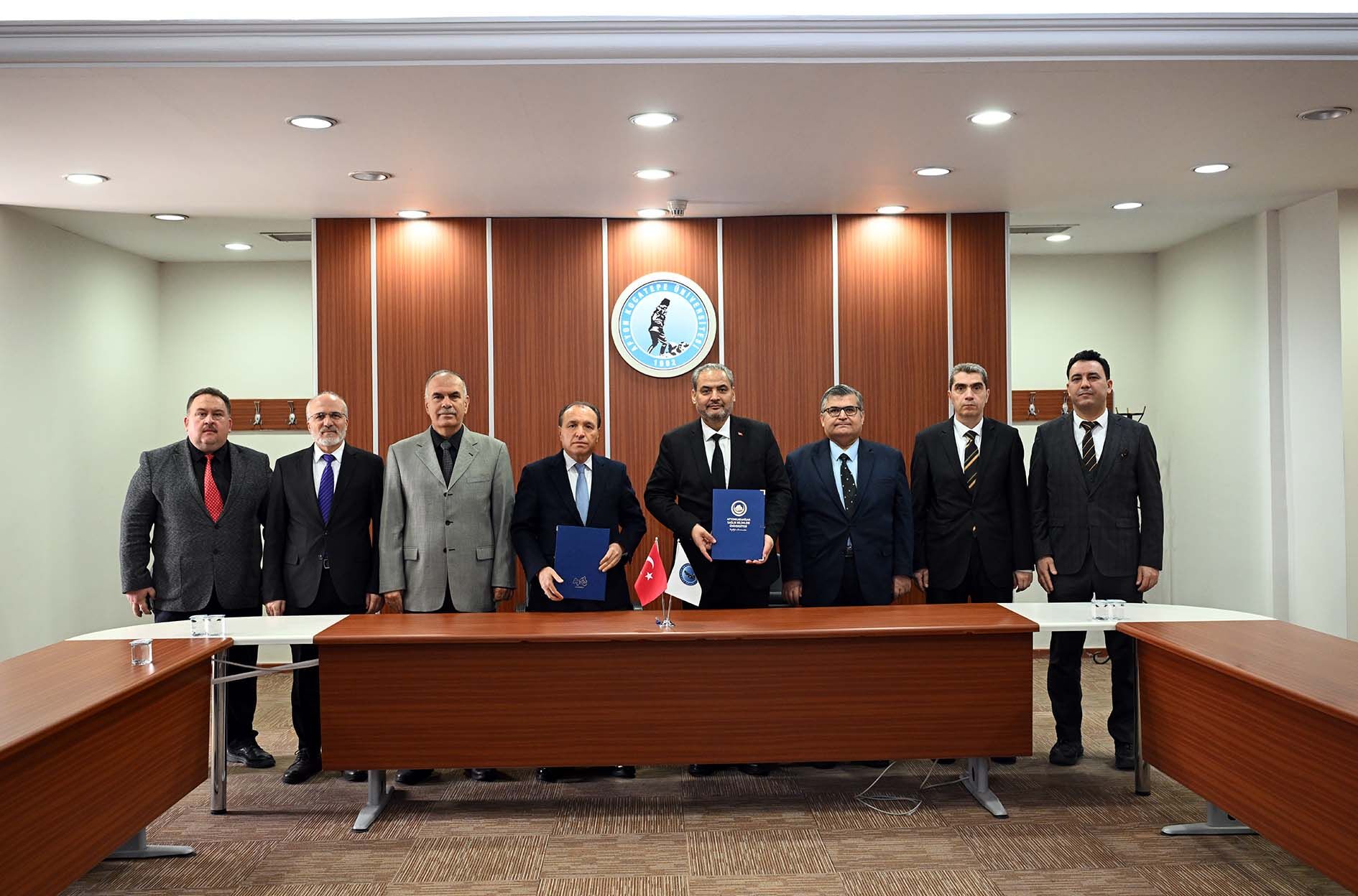 Akü İle Afsü Arasinda Akademi̇k İş Bi̇rli̇ği̇ Protokolü İmzalandi (3)