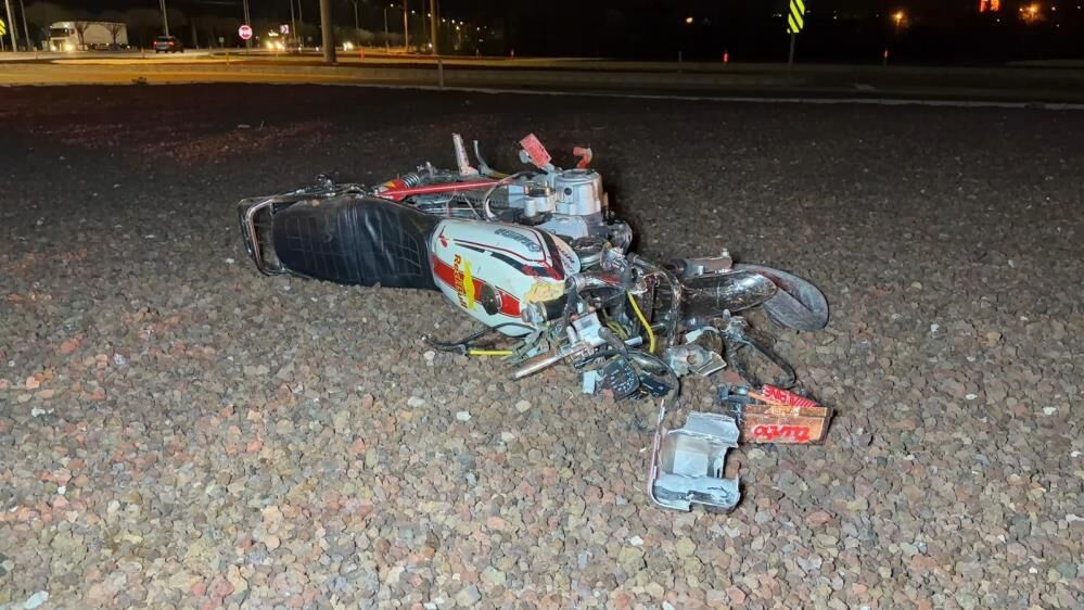 Bolvadi̇n’de Feci̇ Motosi̇klet Kazasi 2 Yarali