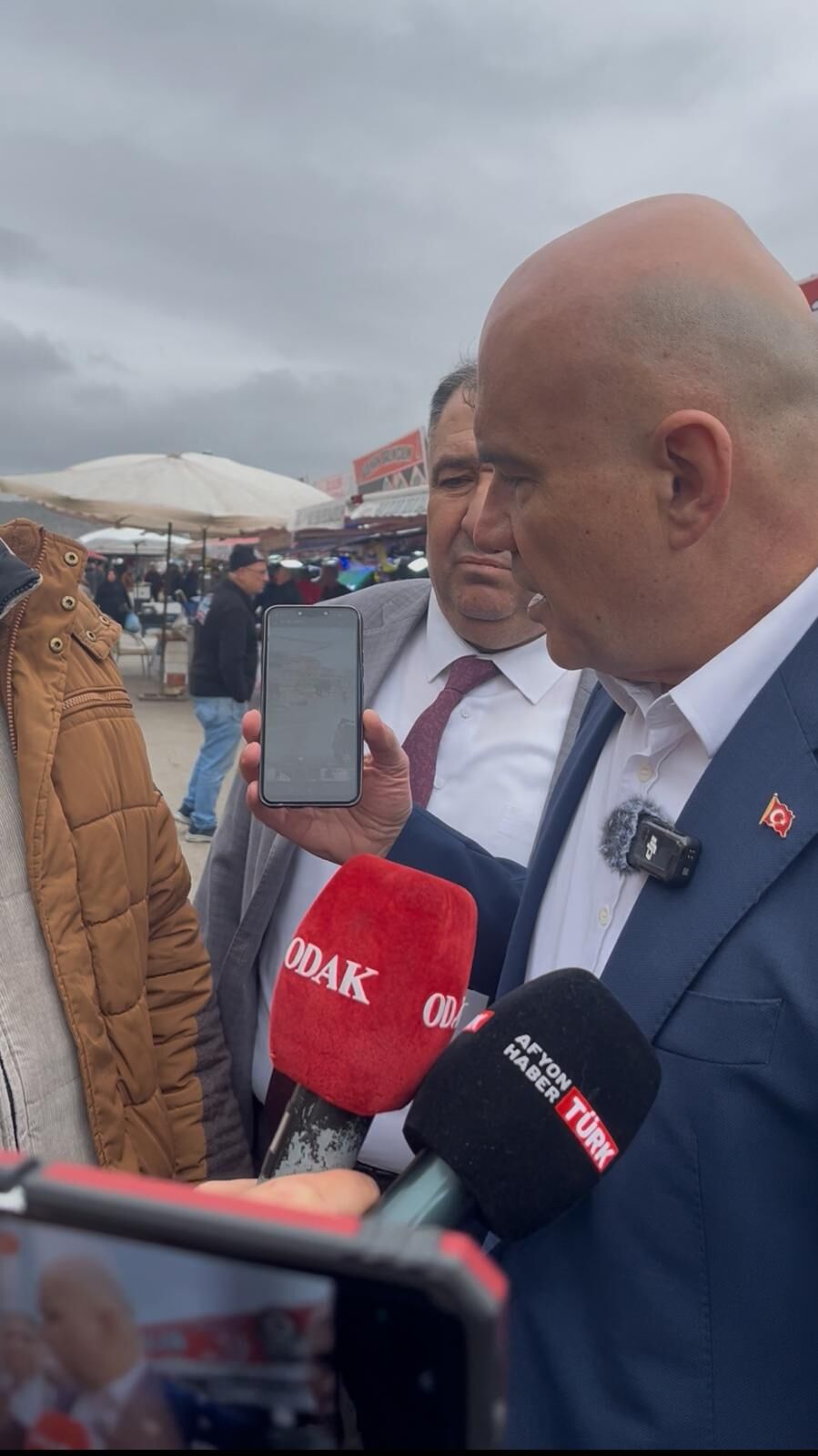 Çömez’den Afyon Pazarinda Ekonomi̇ Çikişi “Vatandaş Çarşi Pazar Yangin Yeri̇ Di̇yor”2