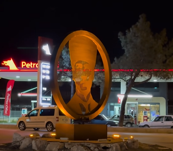 Di̇nar’da Dörtyol Kavşaği’na Atatürk İmzasi (2)