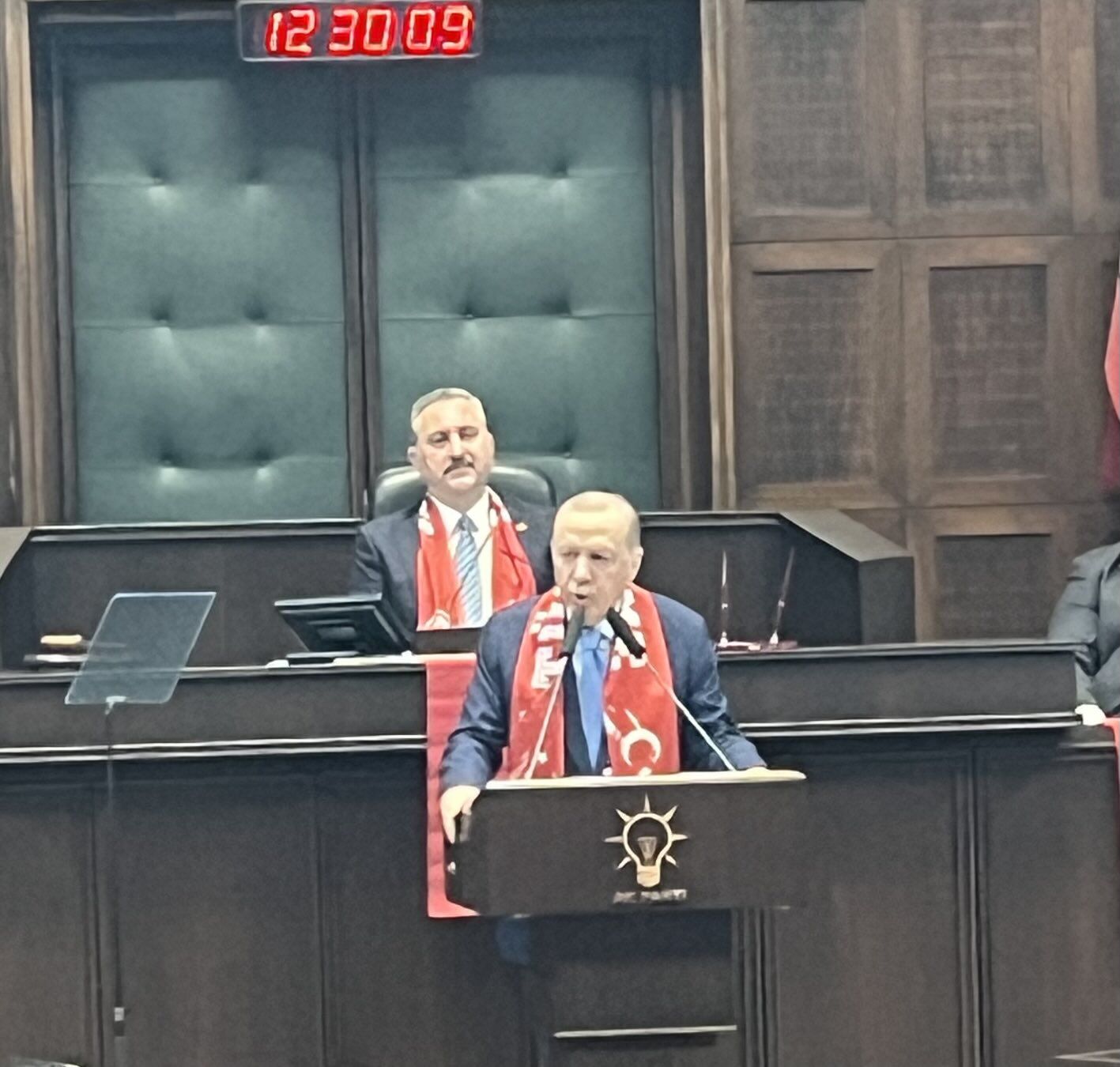 H Ez2C1G Wc A A Tfby