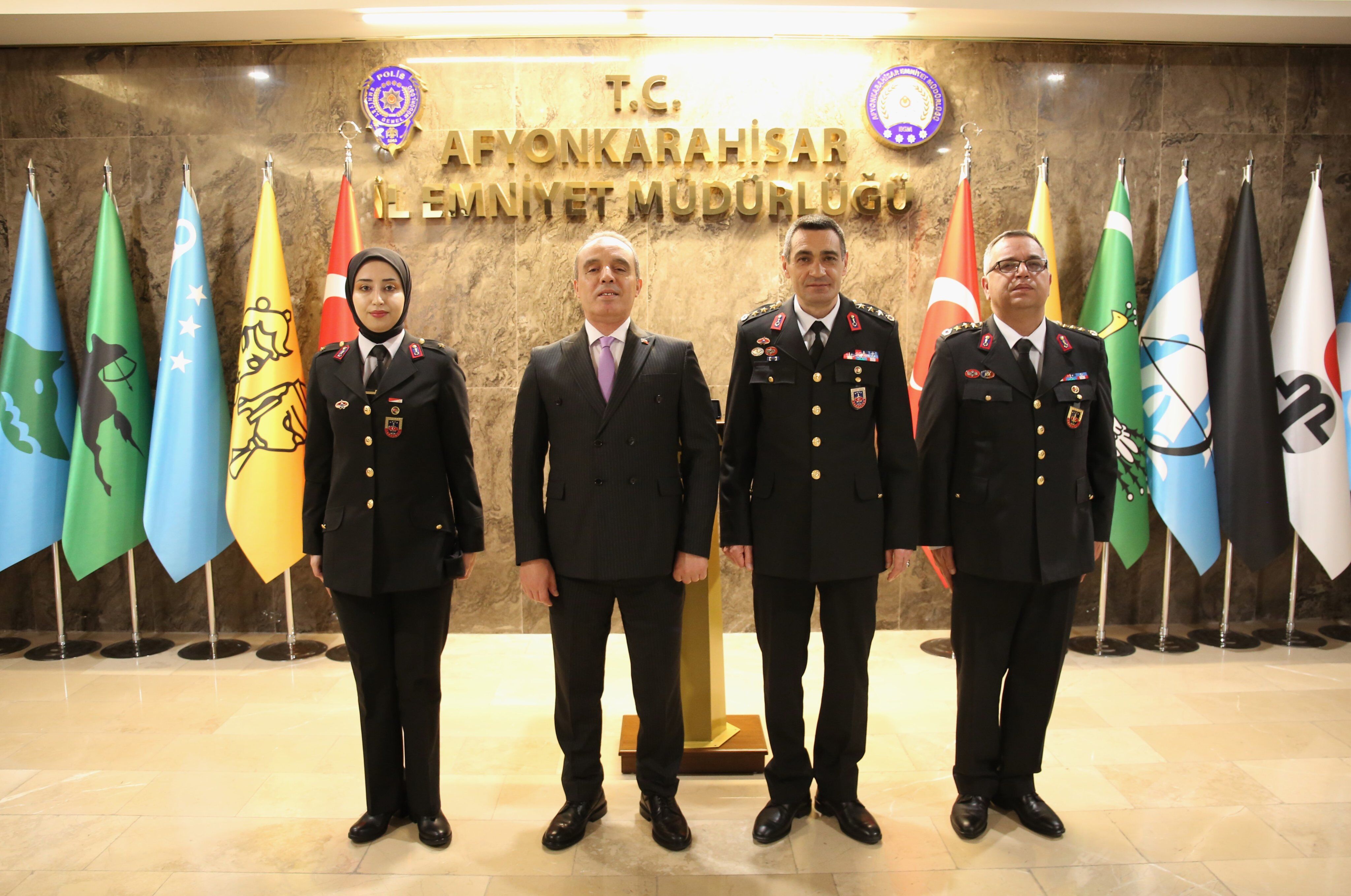 H Fimp W S X I A A5 Zkn