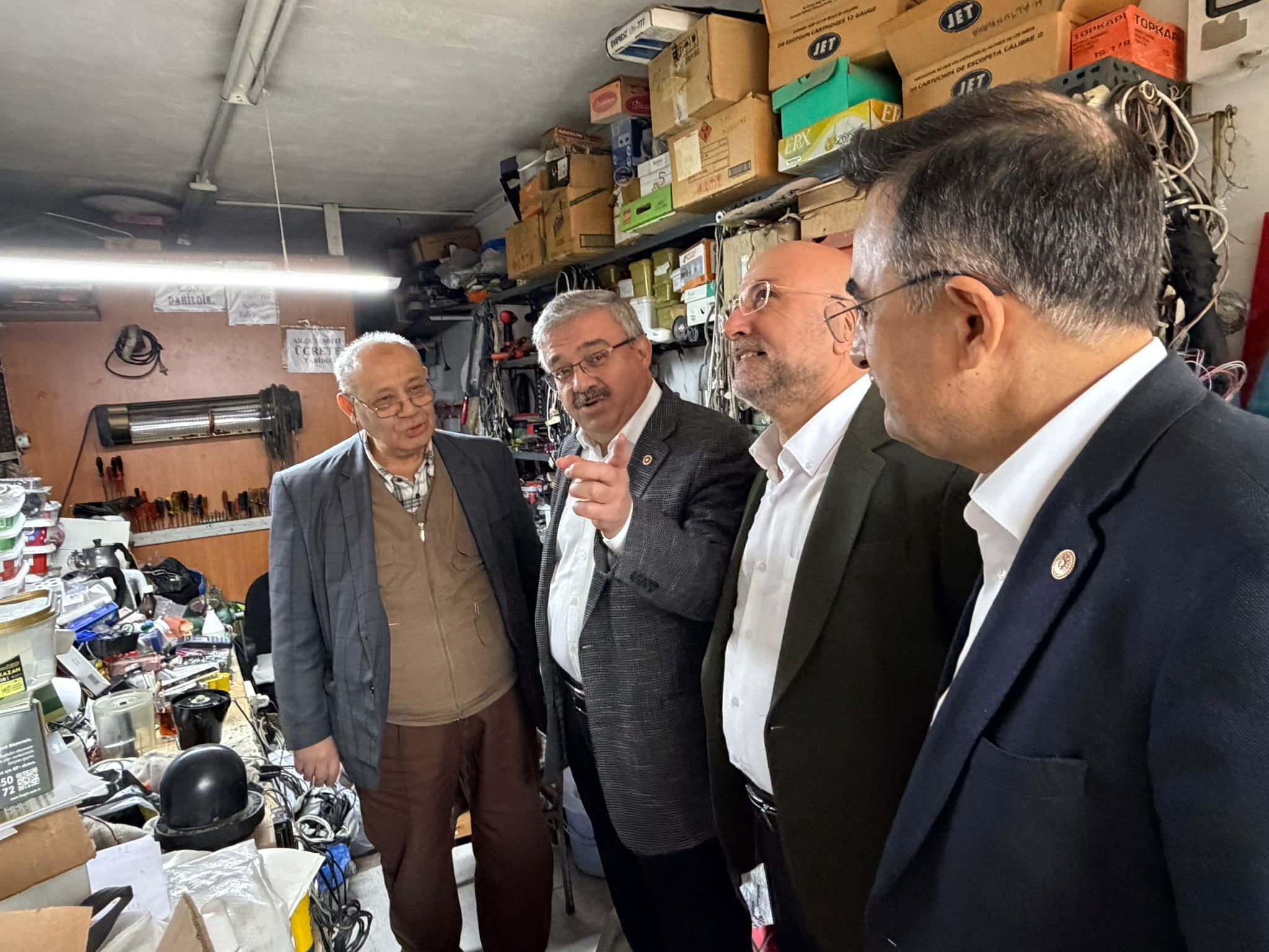 H G Ml B0X W U A A T Z Md