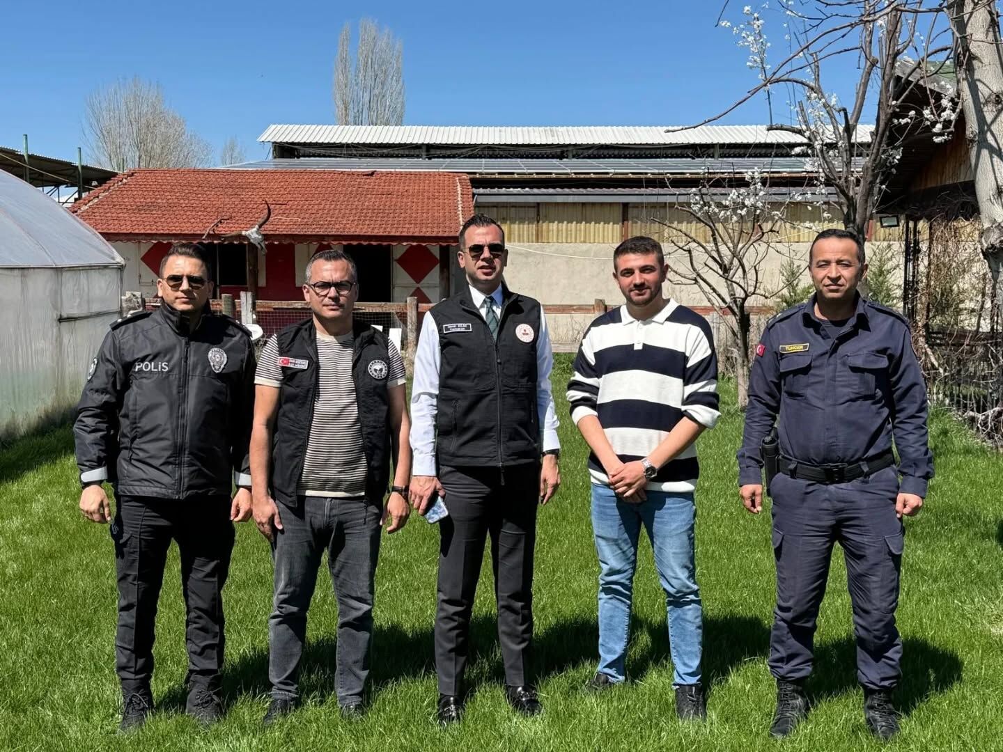 Kaymakam Aslan, İlçedeki Hayvancılık Piyasasını İnceledi2