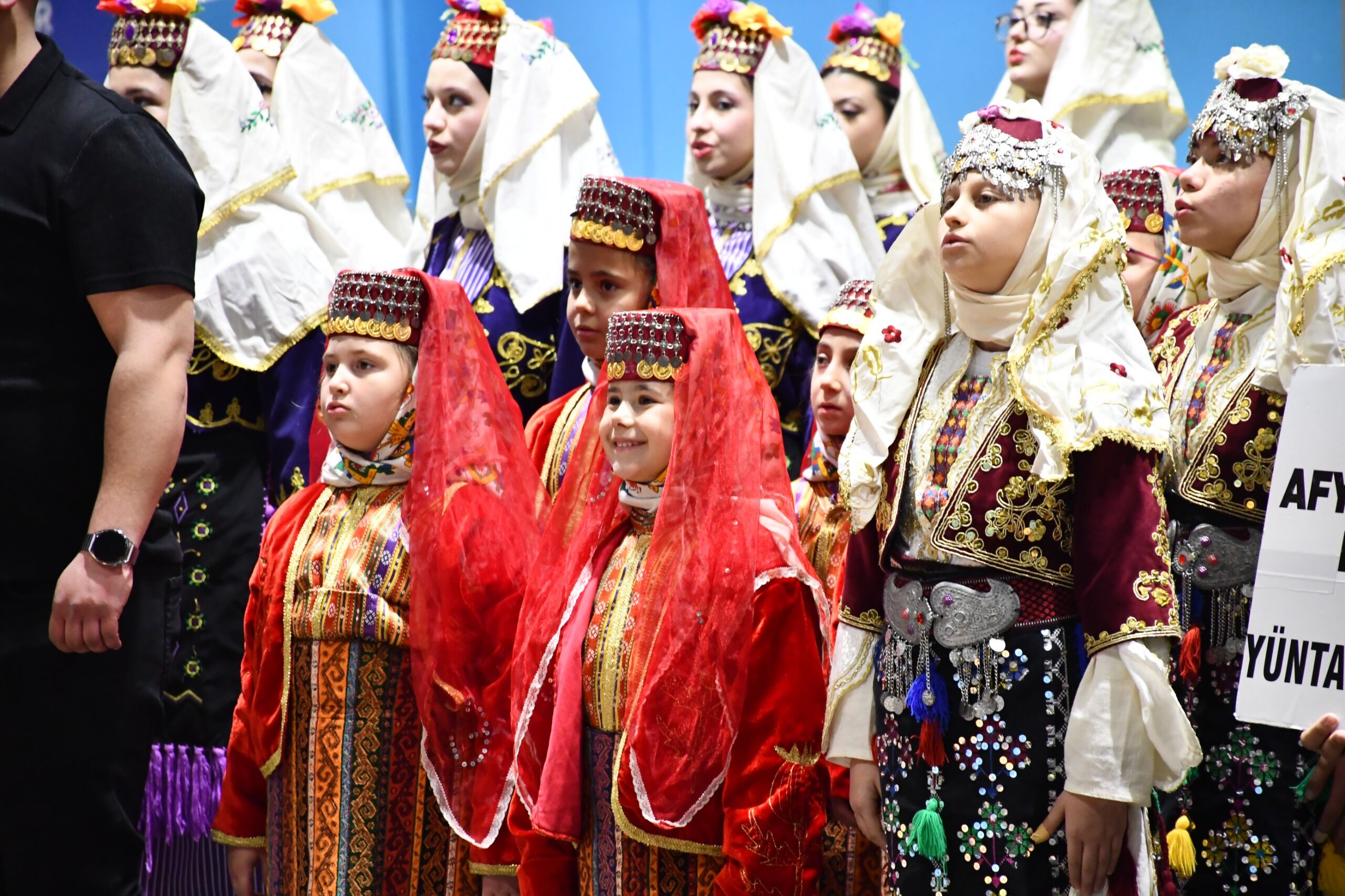 Kulüpler Arasi Halk Oyunlari Müsabakalari Sona Erdi̇ (4)