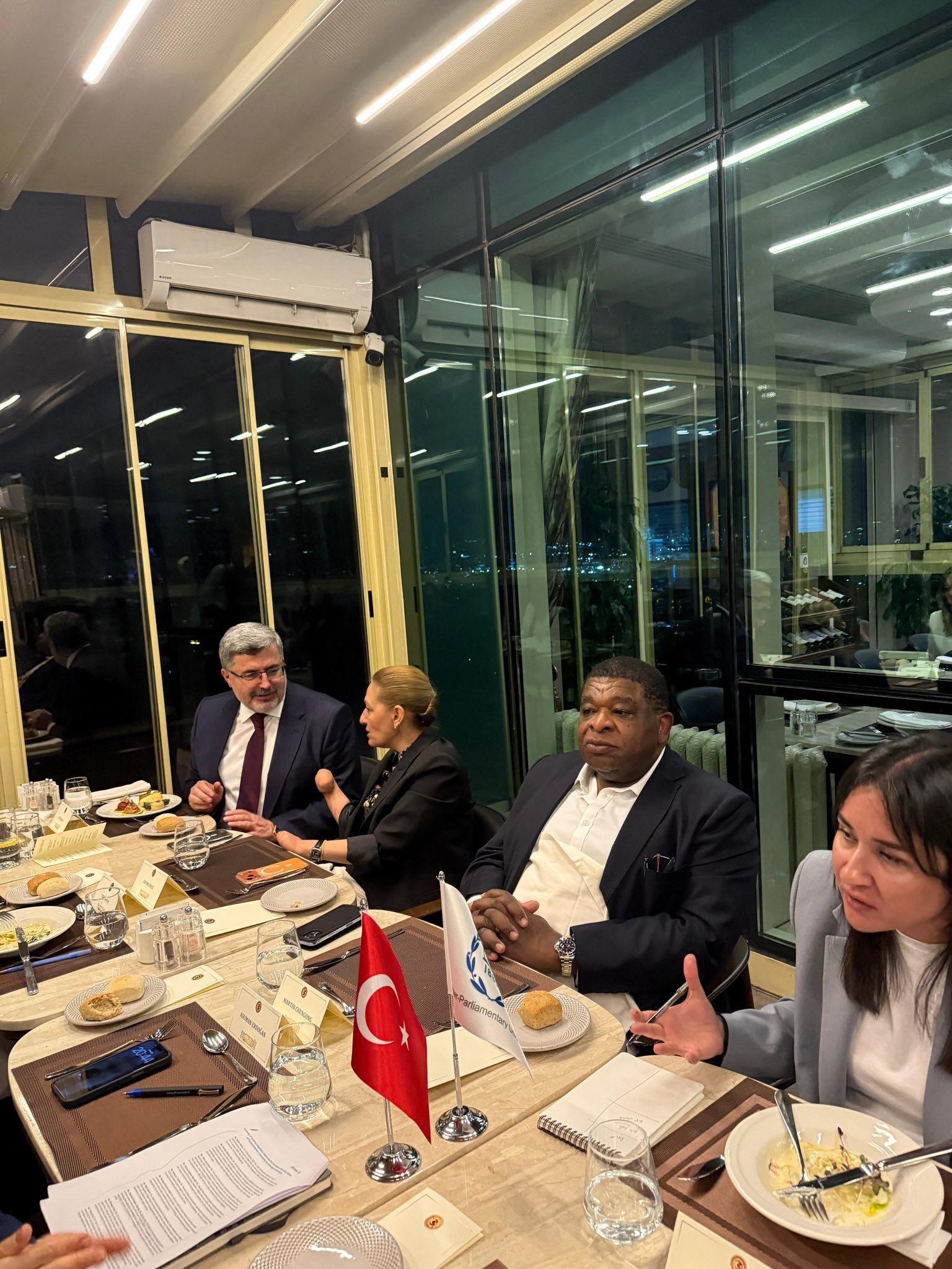 Mi̇lletveki̇li̇ Özkaya Tbmm’de Pab Genel Sekreteri̇ İle Neden Görüştü (2)