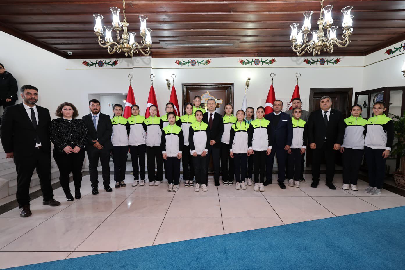 Sporda Ve Eği̇ti̇mde Başariya Tam Not Gençler Vali̇ Aktaş’la Buluştu (1)