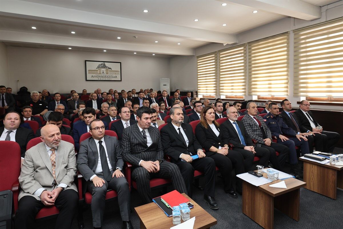 Vali̇ Aktaş Başkanliğinda 682 Proje Masaya Yatirildi!2