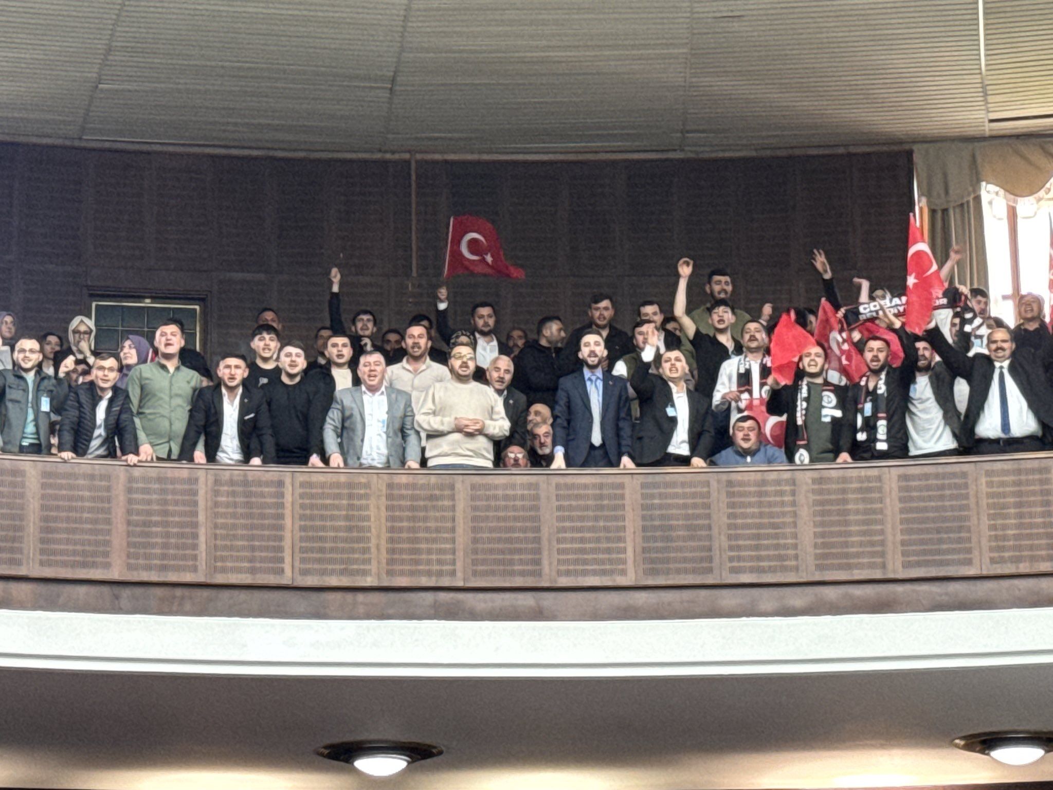 Yurdunuseven’den Ak Gençli̇k’e Övgü Tbmm’ye Coşku Dolu Katilim (2)