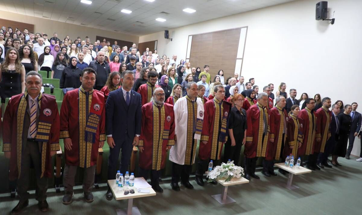 Afsü’de Beyaz Önlük Heyecani 45 Öğrenci̇ Mesleğe İlk Adimi Atti (2)