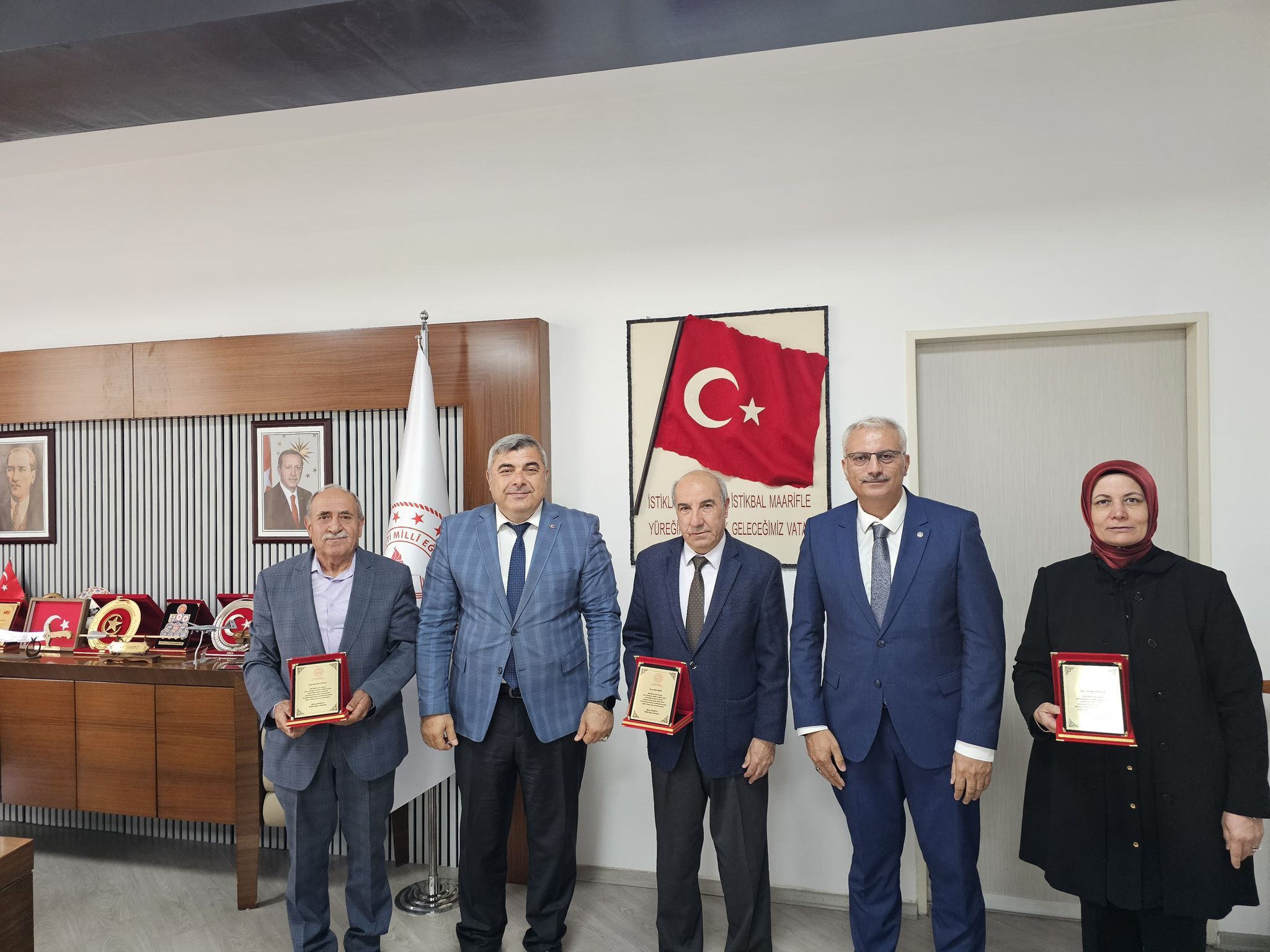 Afyon’da Eği̇ti̇m Cami̇asinda Vefa Buluşmasi (1)