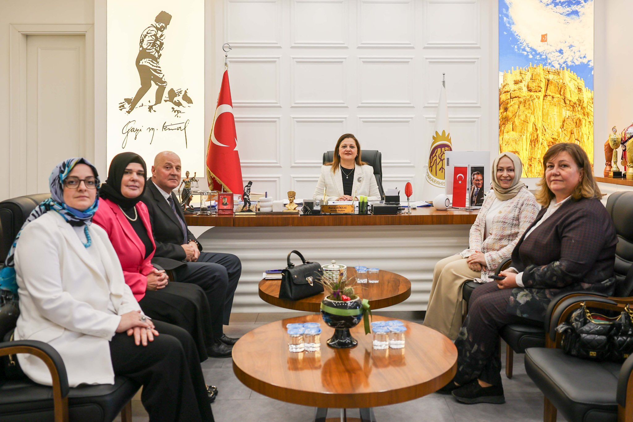 Başkan Köksal Kültür Temsi̇lci̇leri̇yle Görüş Alişveri̇şi̇ Yapti