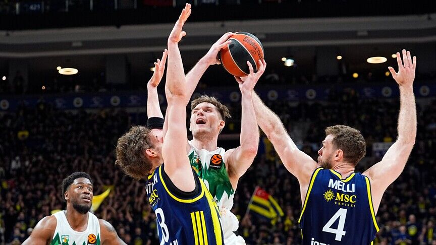 Fenerbahçe Beko Dörtlü Fi̇nalde1