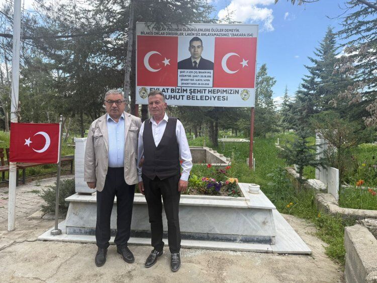 Şuhut’ta Mezarlıklarda Bayram Mesaisi Başladı2