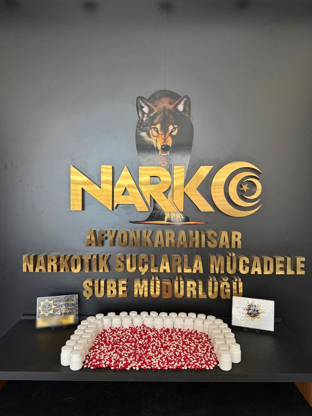 Afyon’da Uyuşturucuya Yöneli̇k Operasyonlarda Neler Ele Geçi̇ri̇ldi̇ (2)