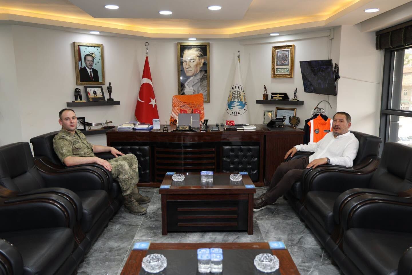 D İ N A R-16