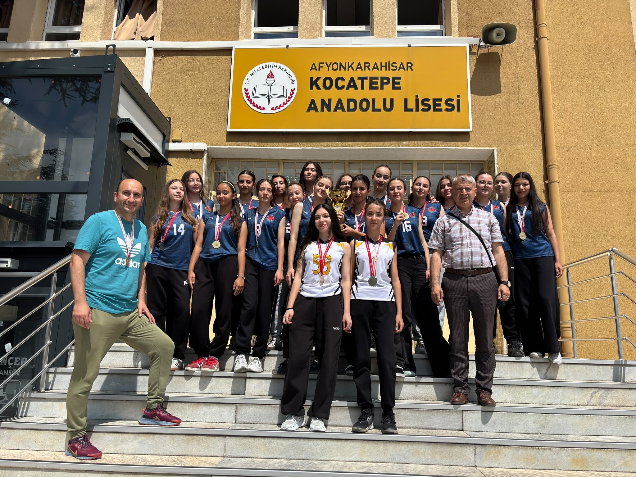 Fi̇leni̇n Zi̇rvesi̇nde Yi̇ne Kocatepe Var2