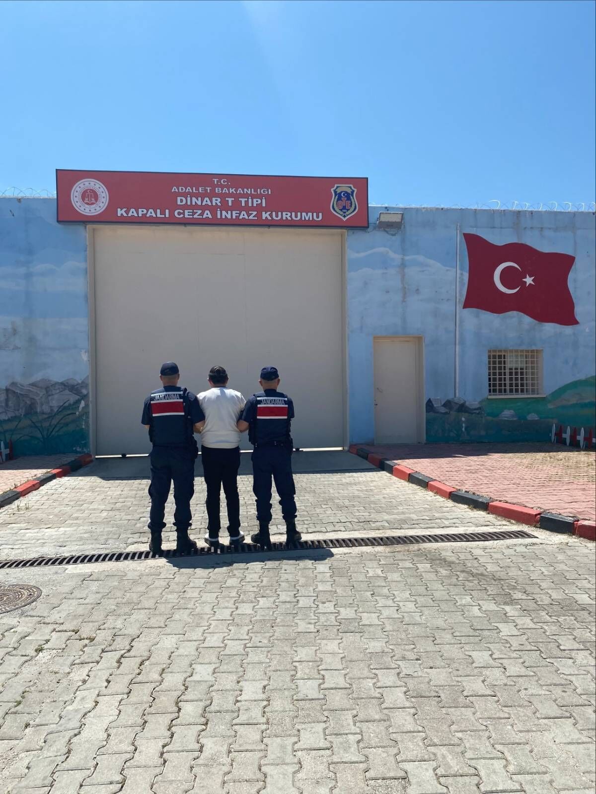 Jandarma Haftalık (3)