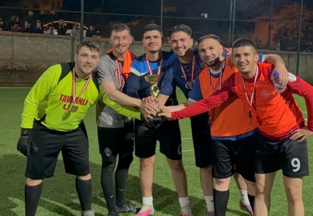 Kütahya’da Turnuvasının Şampiyonu Derbent Fk Oldu2