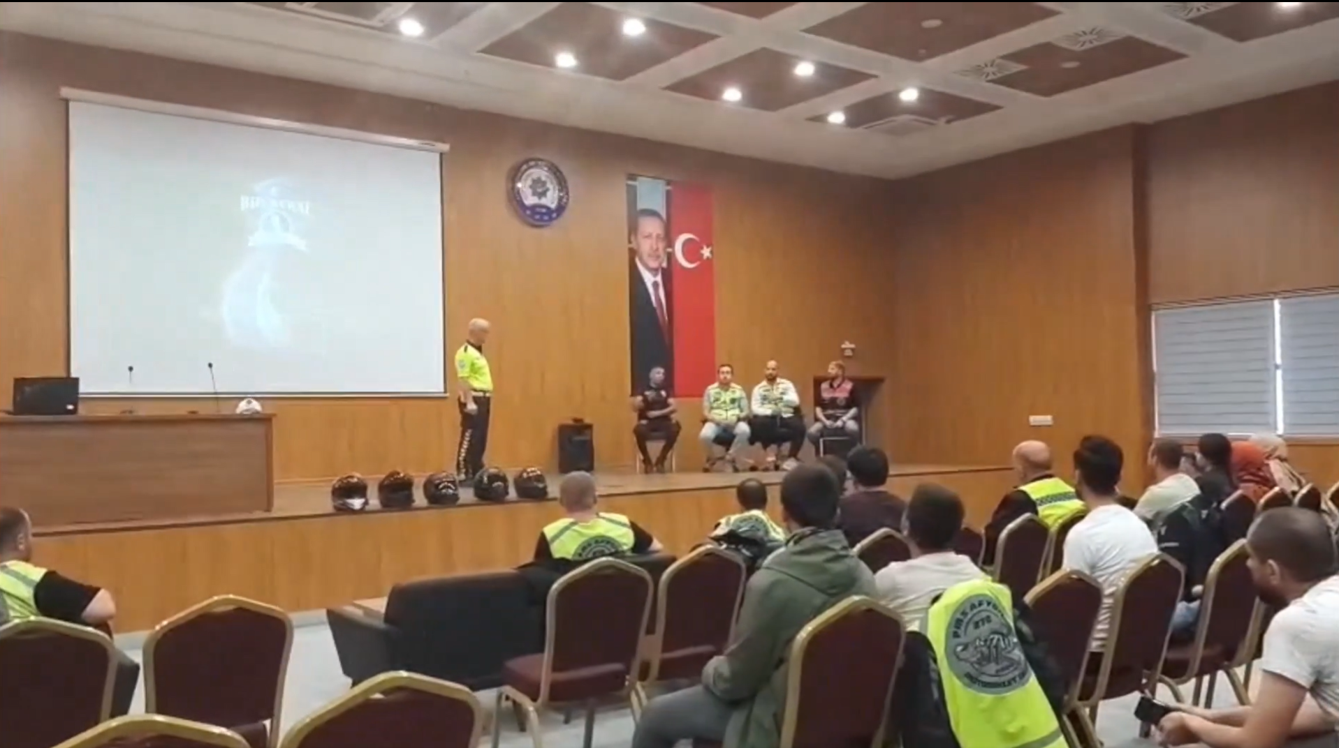 Emni̇yet (2)-2