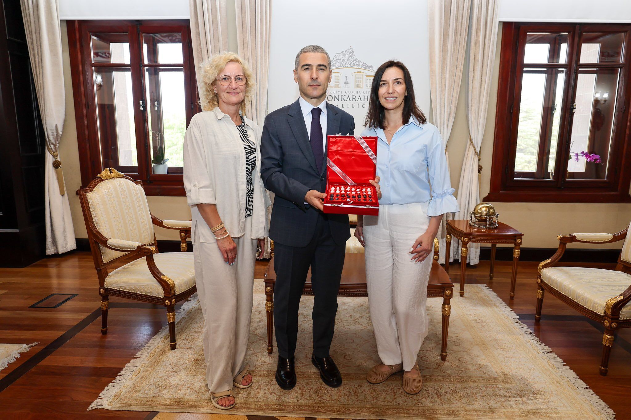 Vali̇ Aktaş (1)-1