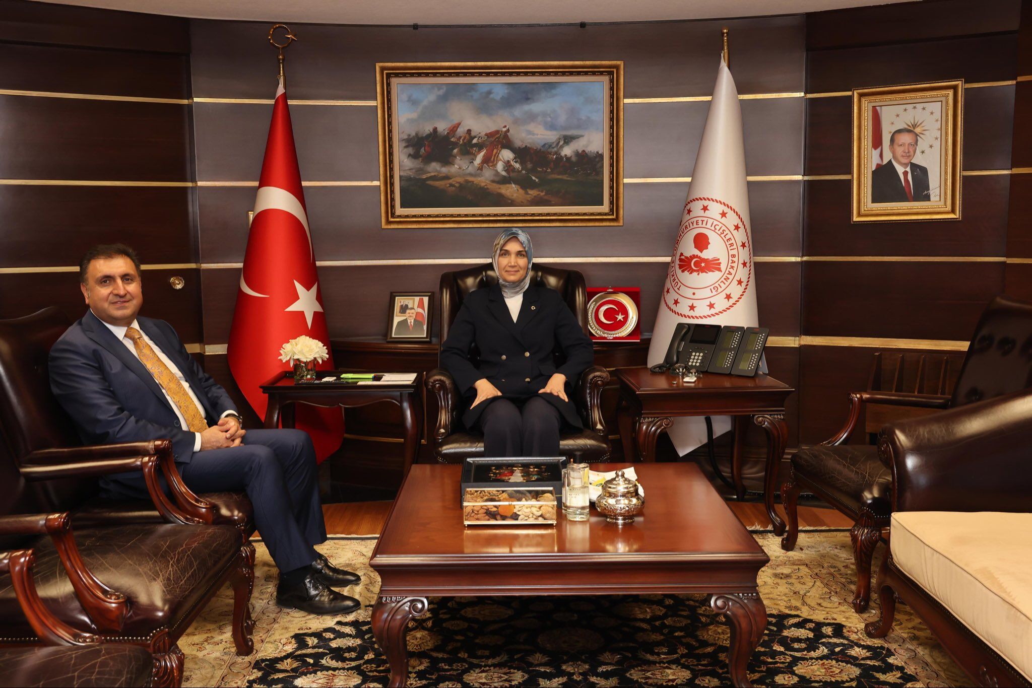 Y İ Ğ İ T B A Ş I-1